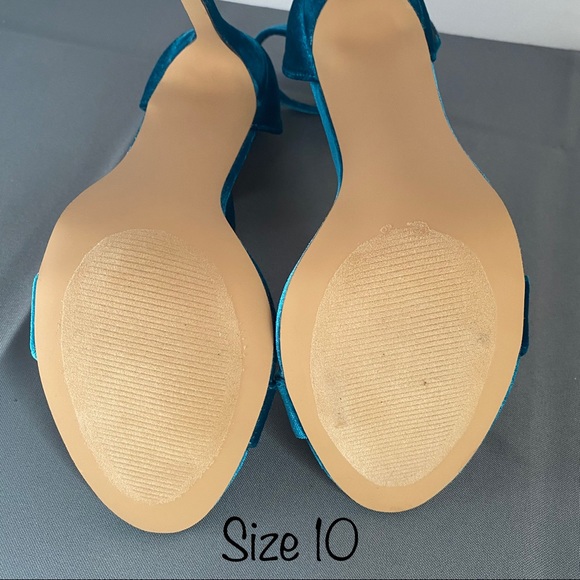 Golden - Picture 6 of 6